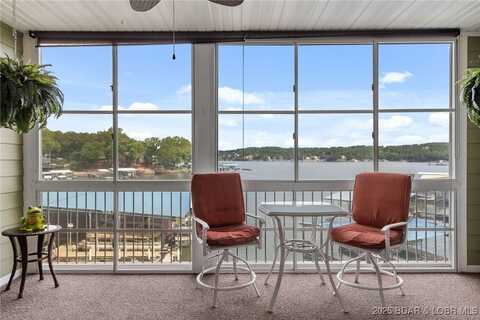 111 Journeys End Trail, Sunrise Beach, MO 65079