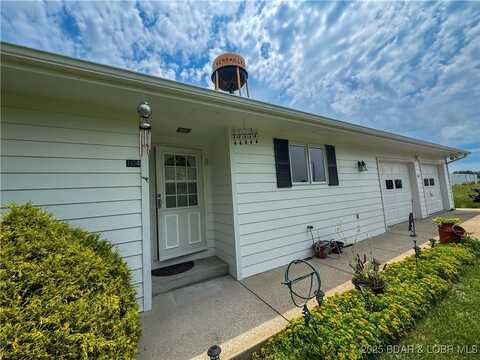 104 Tower View Dr, Versailles, MO 65084