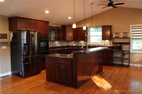 546 Camelot Drive, Camdenton, MO 65020
