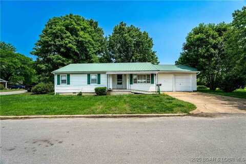 521 W 6th Street, Eldon, MO 65026