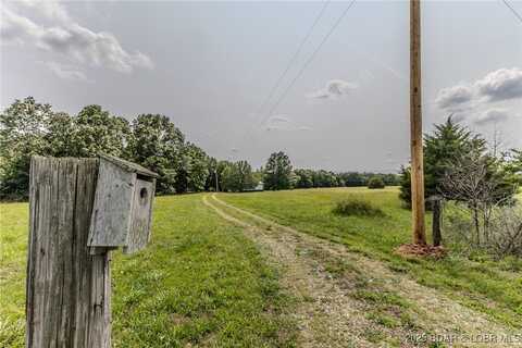 149 Birdhouse Lane, Roach, MO 65787