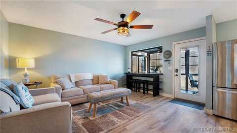 27 Roanda Beach Drive, Lake Ozark, MO 65049
