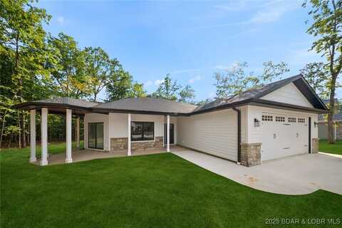 535 Grand Point Boulevard, Sunrise Beach, MO 65079