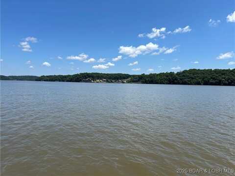 32585 N Ivy Bend Road, Stover, MO 65078