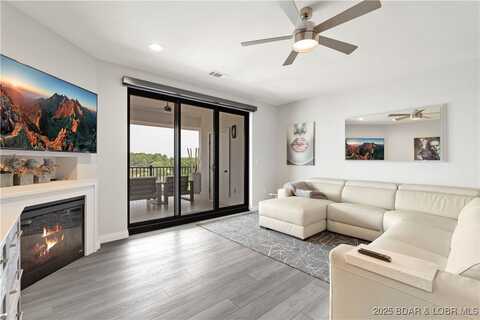 166 Captiva Drive unit: 5D, Sunrise Beach, MO 65079