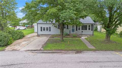 320 N. Chestnut Street, Eldon, MO 65026