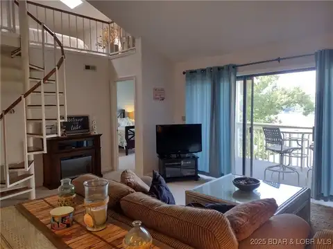 2500 Bay Point Lane unit: 342, Osage Beach, MO 65020