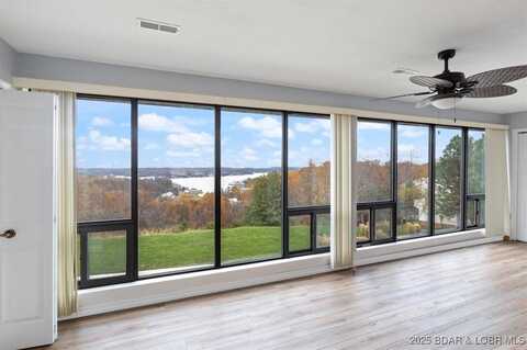 37 La Jolla Drive, Lake Ozark, MO 65049