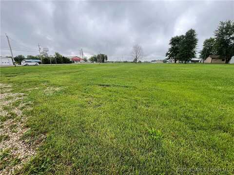 600 Fourth Street, Stover, MO 65078