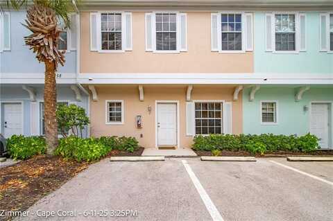 3258 Tamara, NAPLES, FL 34109