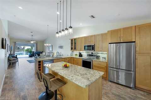 2266 Stacil, NAPLES, FL 34109