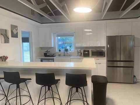 3915 Lotus, NAPLES, FL 34104