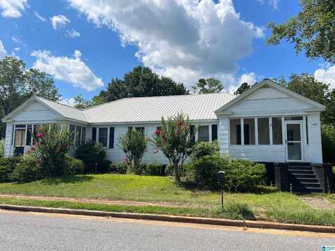 309 W PARKWAY AVENUE, TALLADEGA, AL 35160