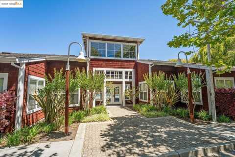92 Marina Lakes DR, Richmond, CA 94804