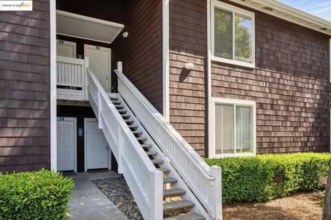 92 Marina Lakes DR, Richmond, CA 94804
