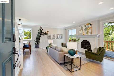 2 Cavendish Ln, Piedmont, CA 94602