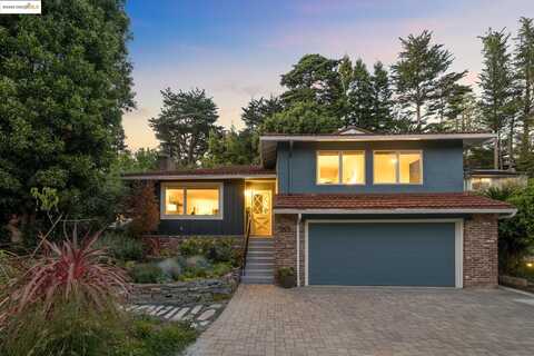 5801 Balboa Dr, Oakland, CA 94611
