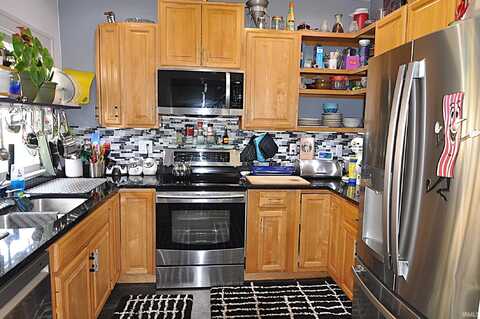 1502 S College Avenue, Bloomington, IN 47403