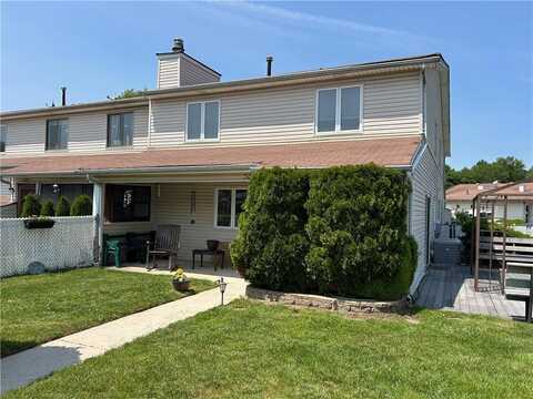 30 Regis Drive, Staten Island, NY 10314