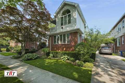 995 East 21st Street, Brooklyn, NY 11210