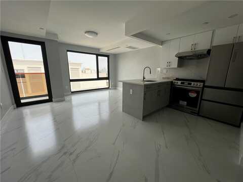 643 5th Avenue, Brooklyn, NY 11215