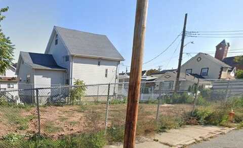 17 Coonley Court, Staten Island, NY 10303