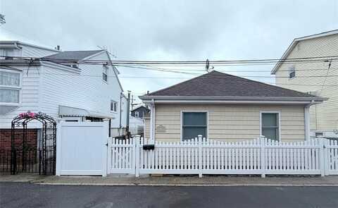 16 Landis Court, Brooklyn, NY 11229