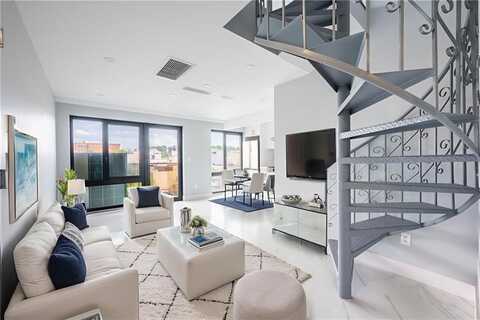 643 5th Avenue, Brooklyn, NY 11215