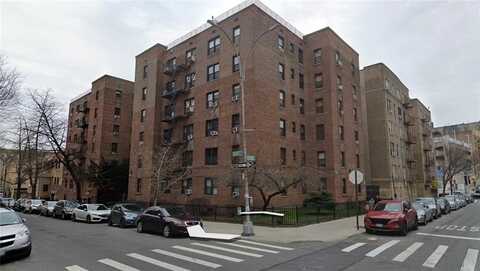 69 Bennett Avenue, New York, NY 10033