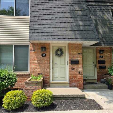 32 Penn Lane, Penfield, NY 14625