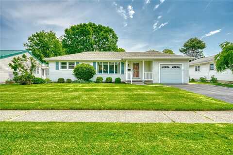 26 Catalina Drive, Irondequoit, NY 14622