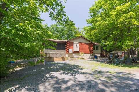45492 County Rt 191, Orleans, NY 13640