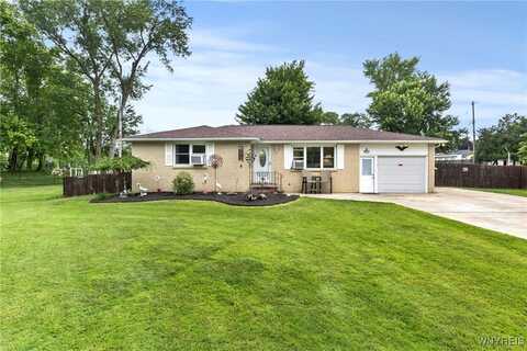 8 Creekside Drive, Orchard Park, NY 14127