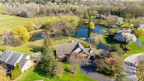 8 Hidden Springs Drive, Pittsford, NY 14534