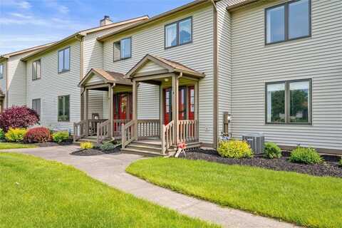 8 Harrier Circle, Henrietta, NY 14623