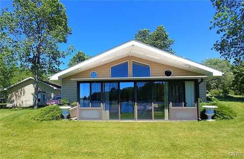 21494 Nindl Lane, Alexandria Bay, NY 13640