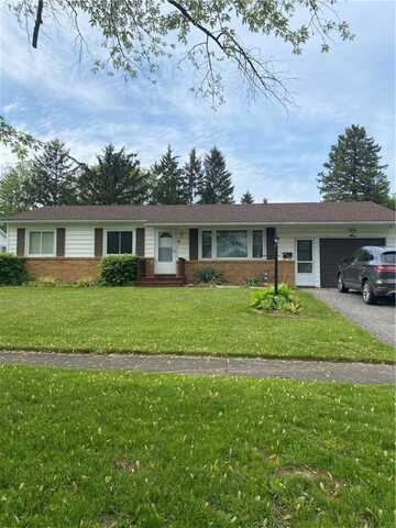 6 Gemini Circle, Gates, NY 14606