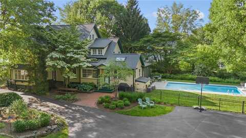 960 Landing Road N, Brighton, NY 14625