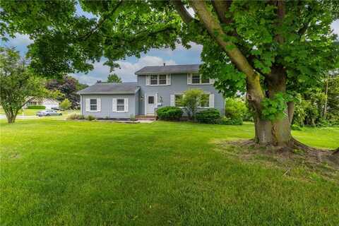 170 Kings Gate S S, Irondequoit, NY 14617