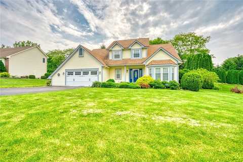 12 Holly Circle, Ogden, NY 14559