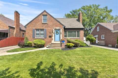 580 Roycroft Boulevard, Cheektowaga, NY 14225