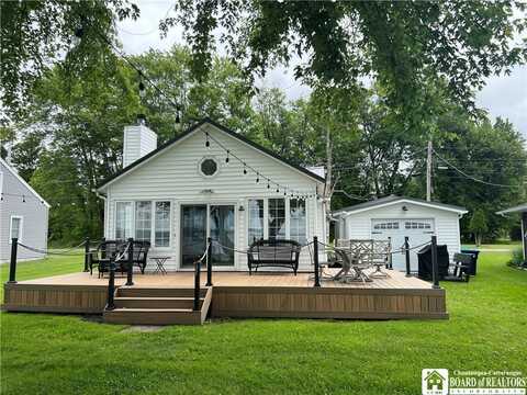 147 Longview Avenue, West Ellicott, NY 14701