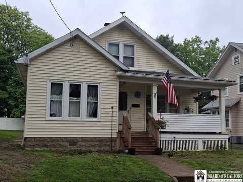 38 Douglas Place, Jamestown, NY 14701