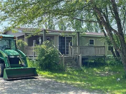 9973 Genesee Road, Concord, NY 14055