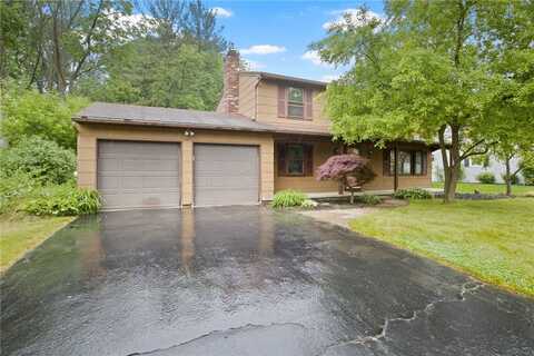 69 Tree Brook Dr, Penfield, NY 14625