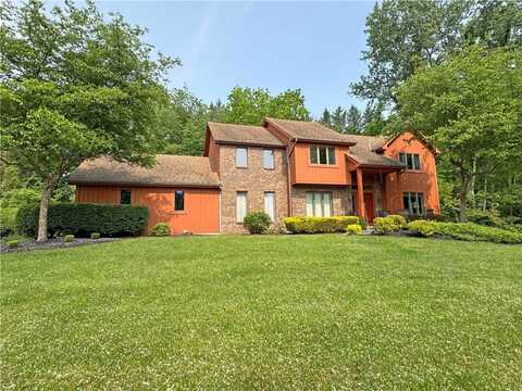 1 Madaket Drive, Penfield, NY 14526