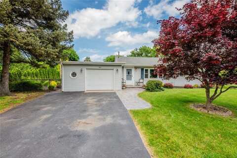 284 Woodruff Drive, Webster, NY 14580