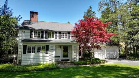 26 Meadow Road, Orchard Park, NY 14127