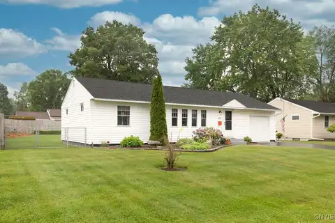 118 Lawdon Street, Clay, NY 13212