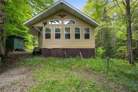128 First St, Russia, NY 13438
